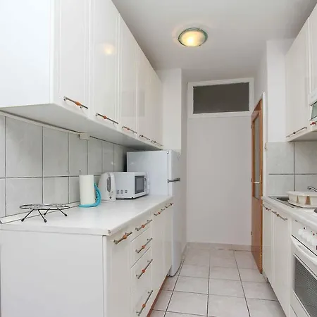 Guest house The West Coast *