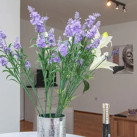 The West Coast Pensión Split